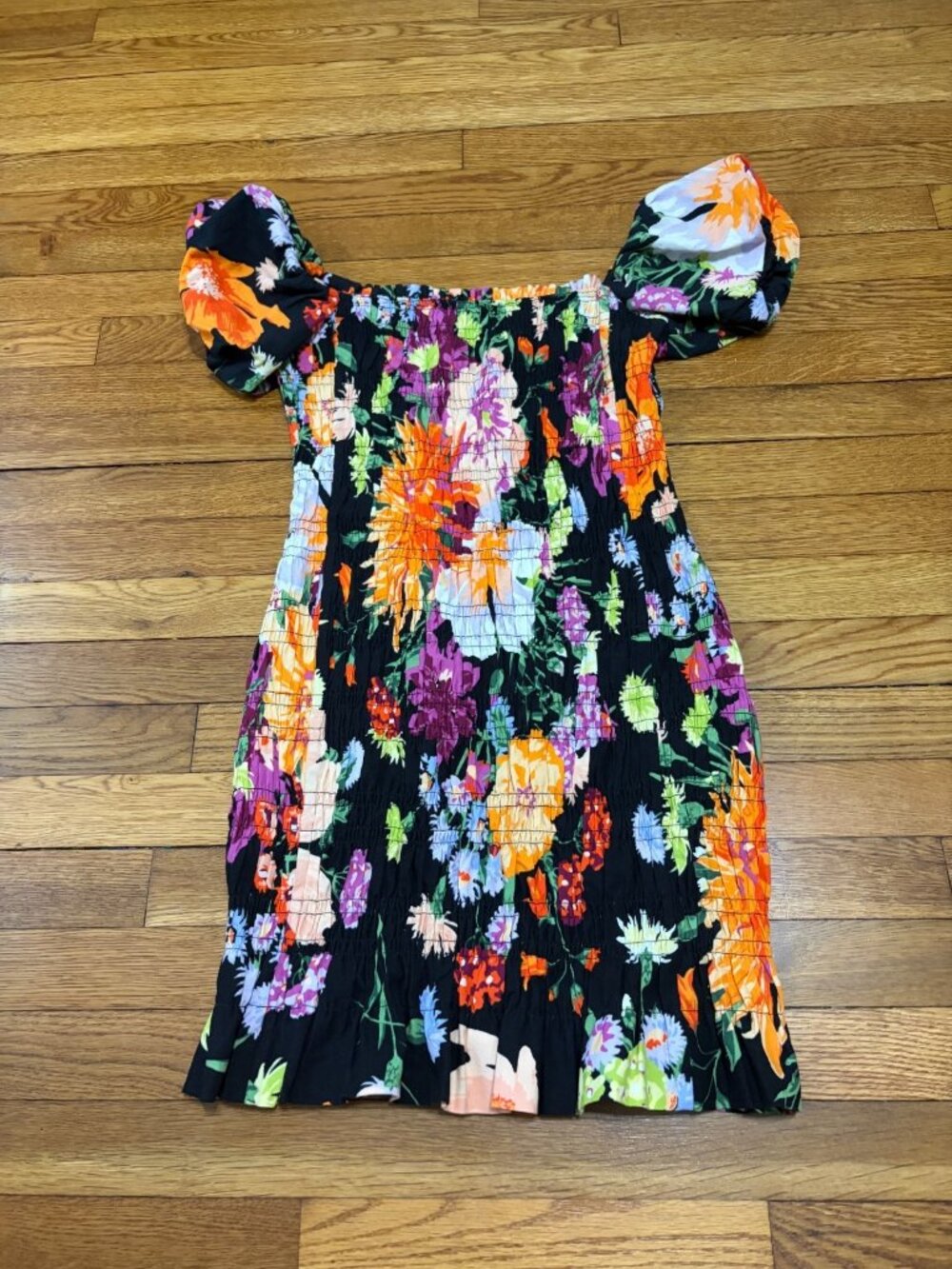 H&M Womens Dress Size Medium Black Tropical Floral Puff Sleeve Smocked NWT